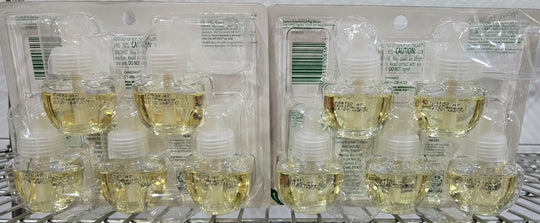 Air Wick 0.67 oz. Vanilla and Pink Papaya Automatic Air Freshener Oil Plug - In Refill 10x - resaled - Air Wick - 062338006161